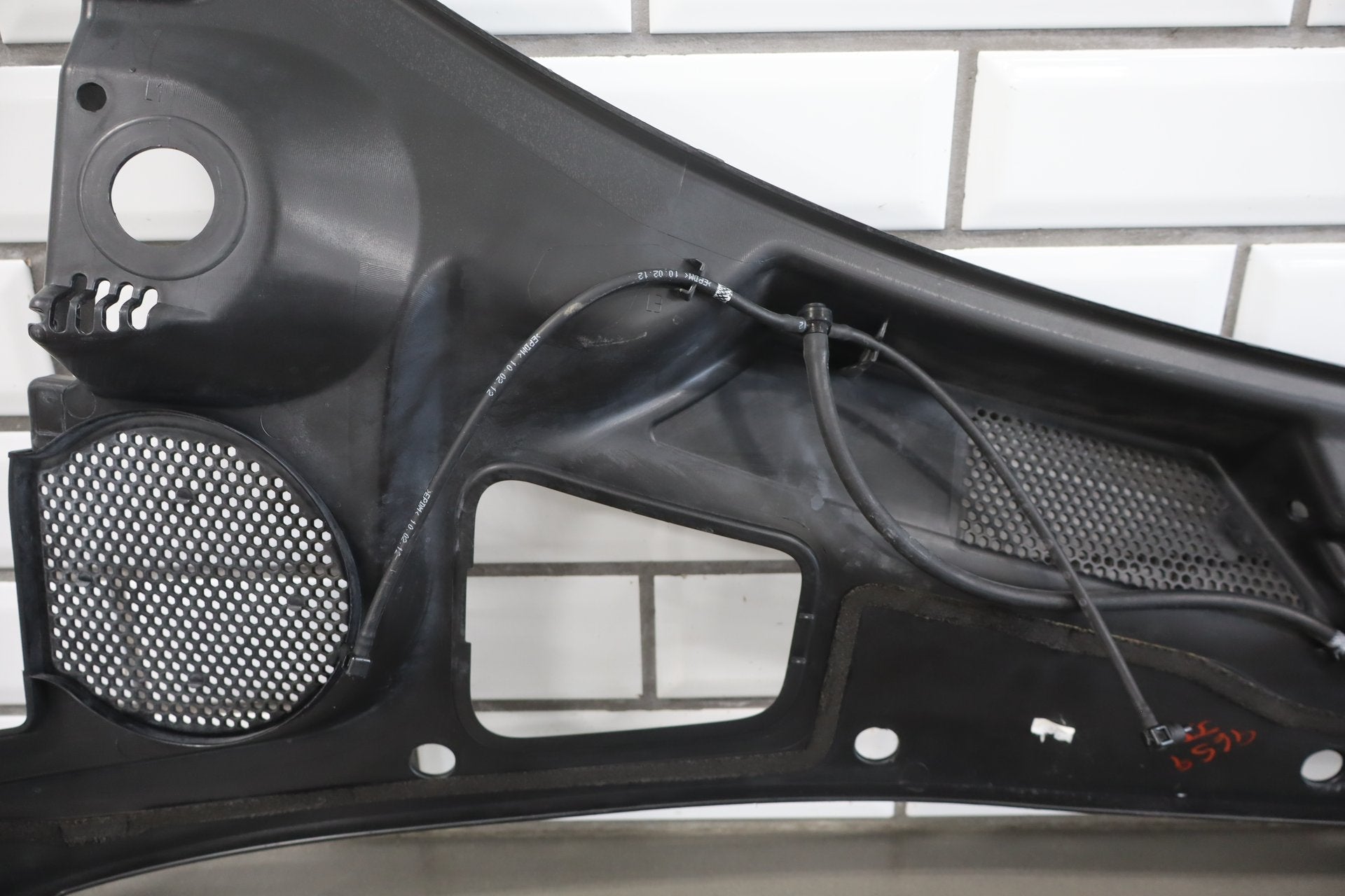 2010-2013 Jaguar XJ Cowl Vent Panel OEM
