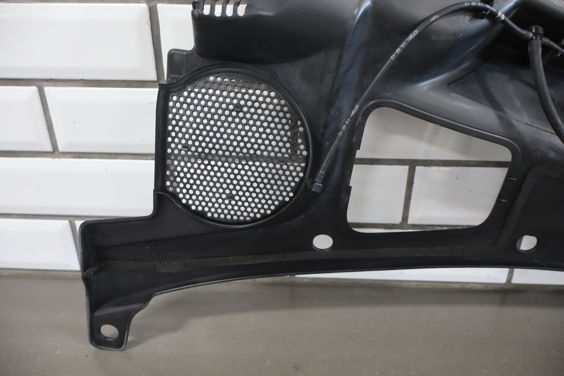 2010-2013 Jaguar XJ Cowl Vent Panel OEM