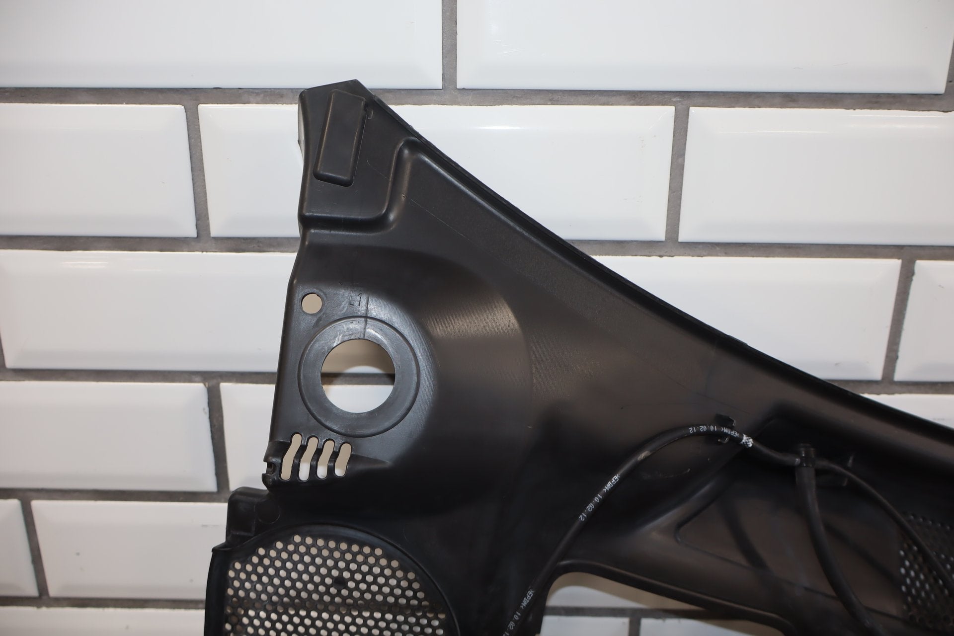 2010-2013 Jaguar XJ Cowl Vent Panel OEM