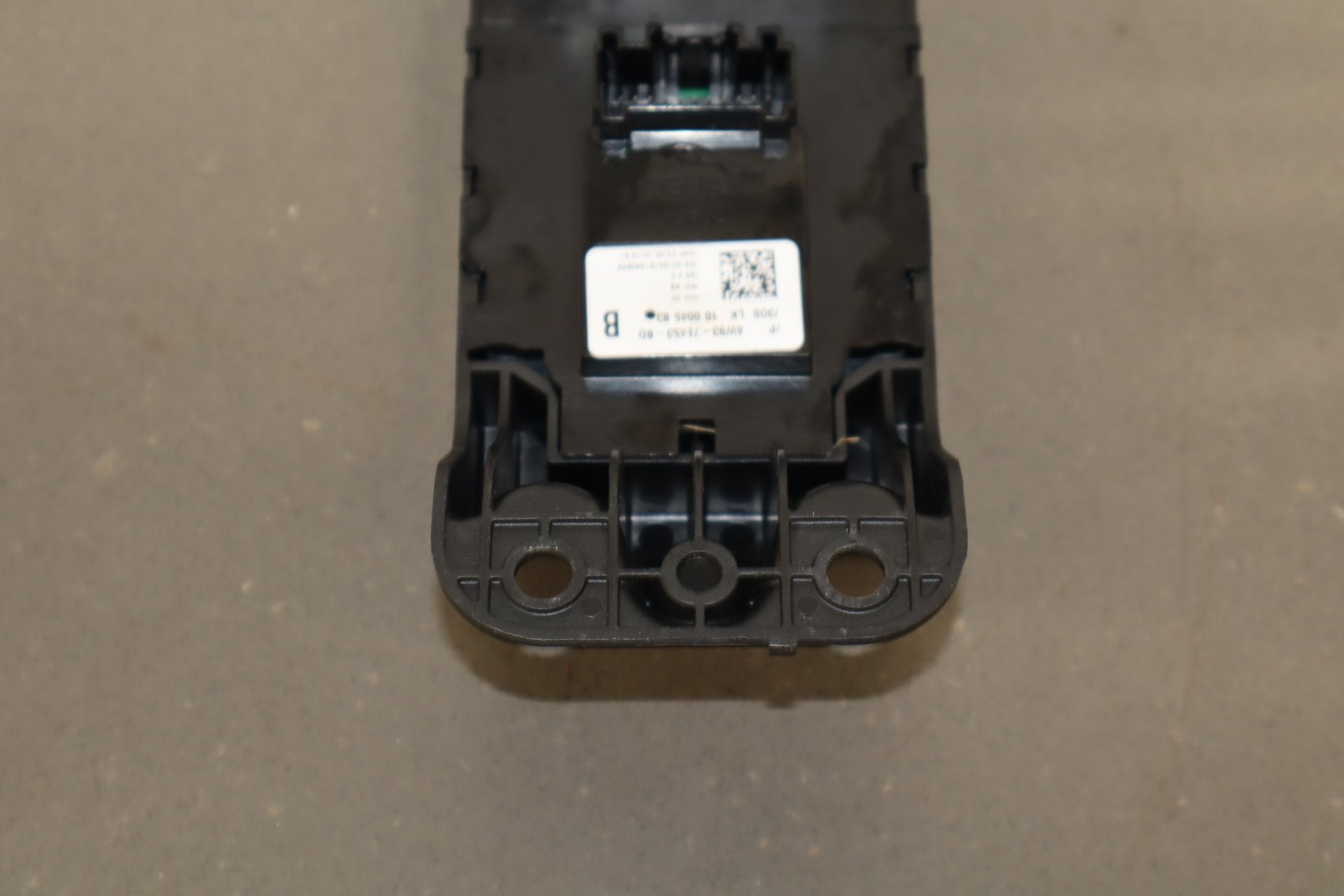 2010-2013 Jaguar XJ Floor Shifter OEM