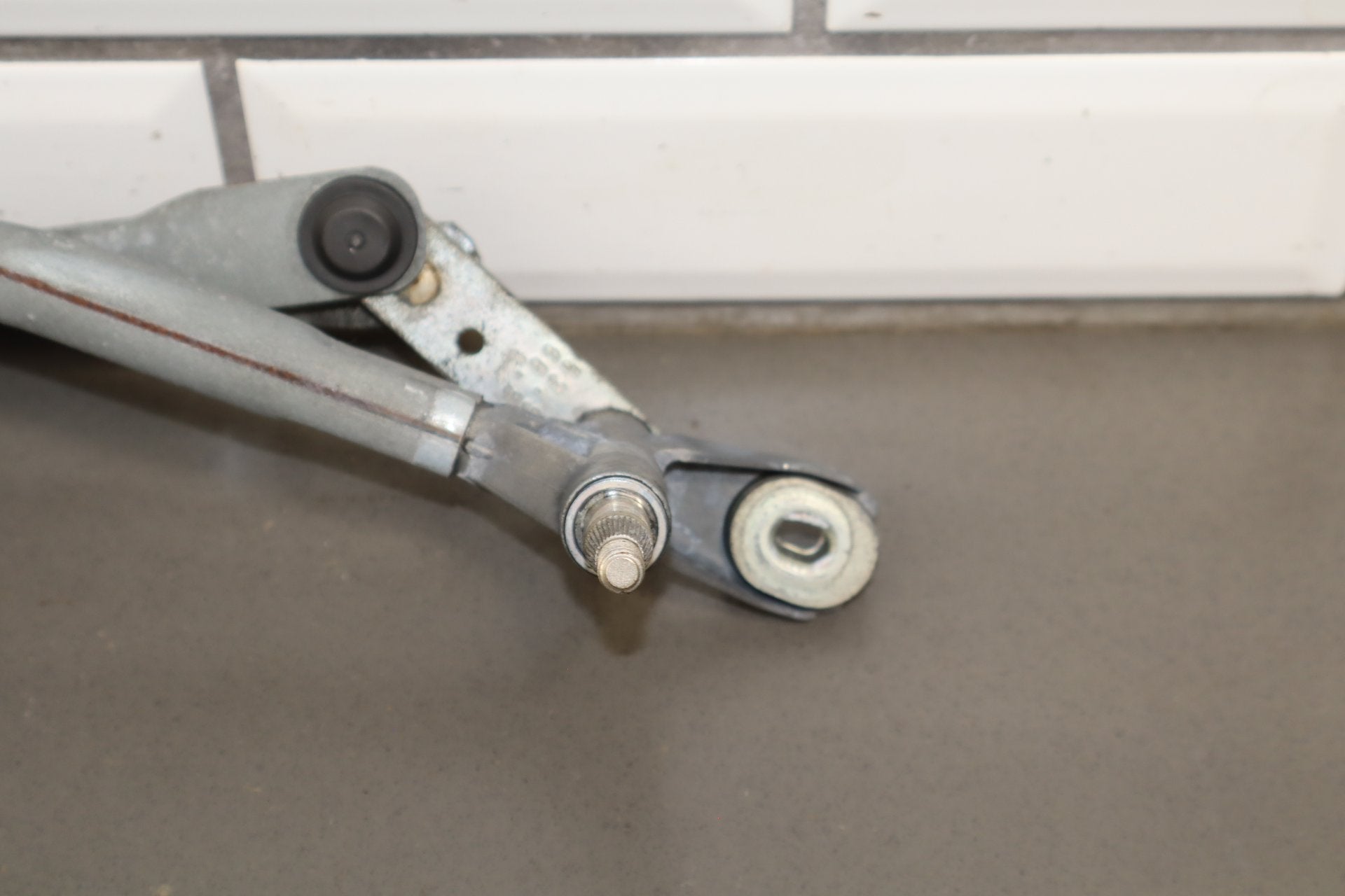 2010-2013 Jaguar XJ Front Wiper Motor OEM