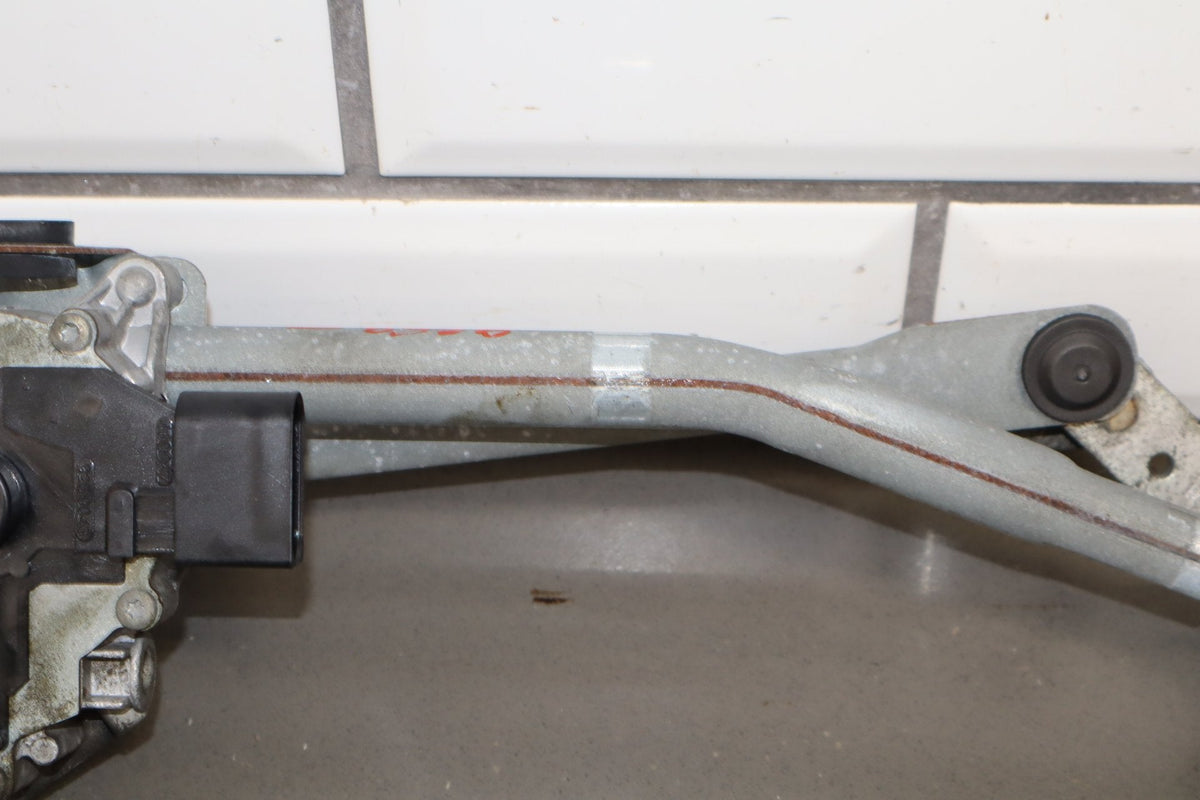 2010-2013 Jaguar XJ Front Wiper Motor OEM