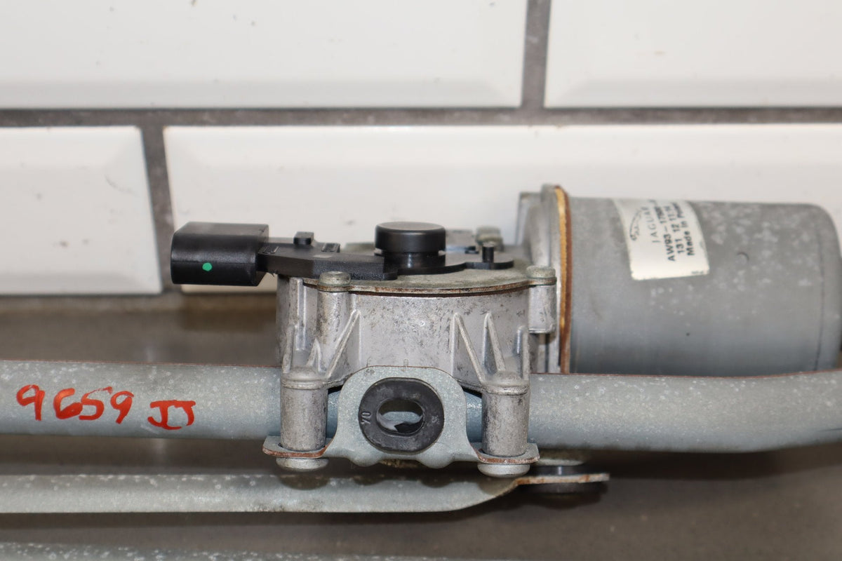 2010-2013 Jaguar XJ Front Wiper Motor OEM