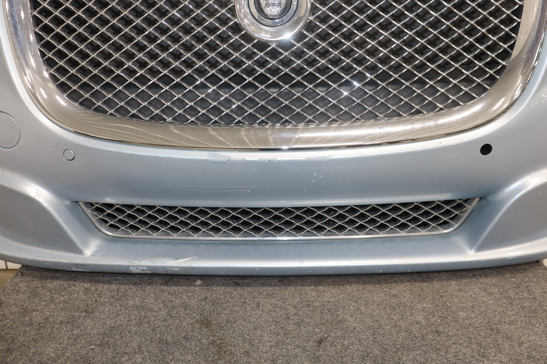 2010-2013 Jaguar XJ L Portfolio Front Bumper Rhodium Silver RDSL