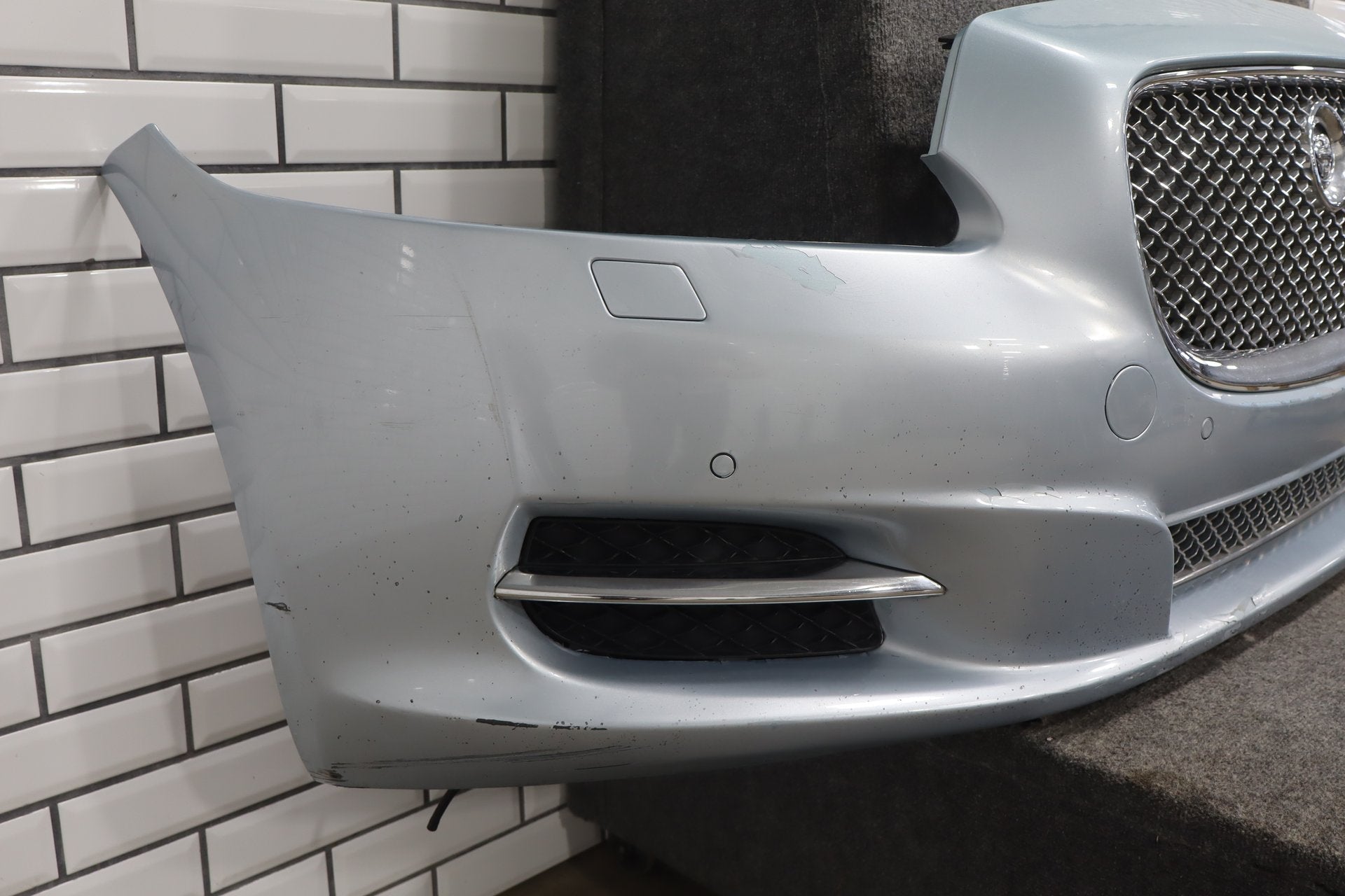 2010-2013 Jaguar XJ L Portfolio Front Bumper Rhodium Silver RDSL