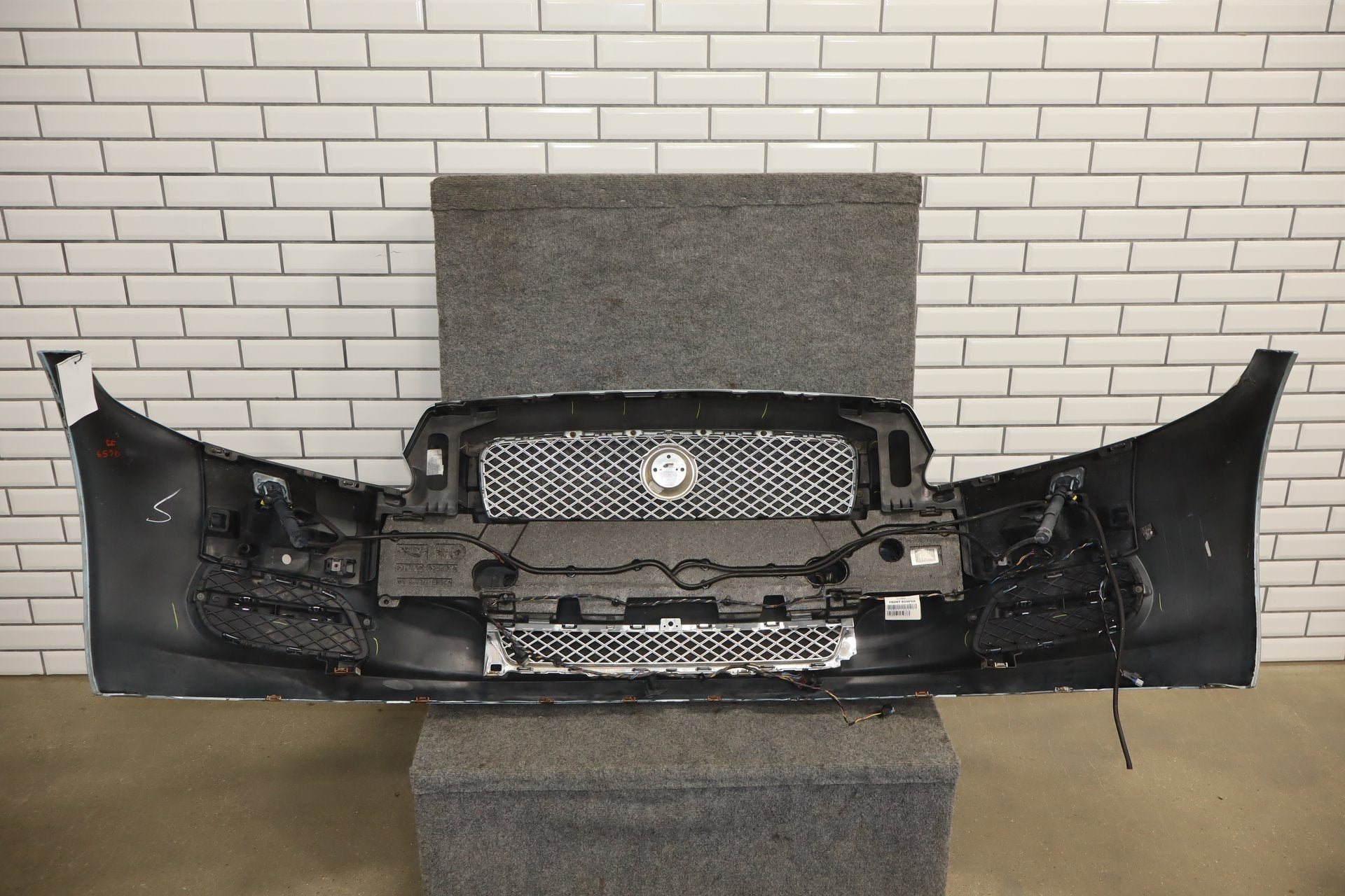 2010-2013 Jaguar XJ L Portfolio Front Bumper Rhodium Silver RDSL