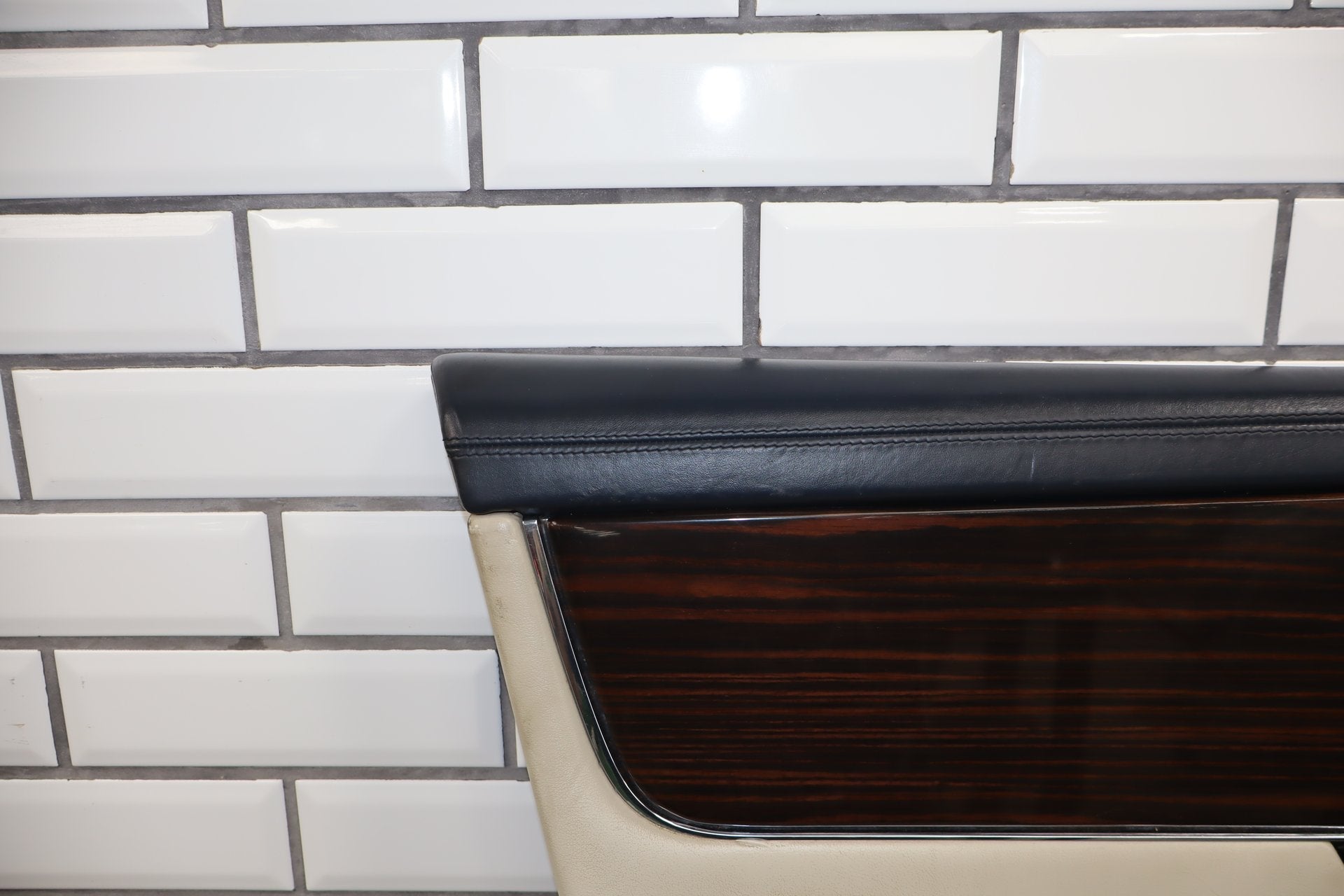 2010-2013 Jaguar XJ L Portfolio Left Front Interior Trim Panel Ivory IVNA