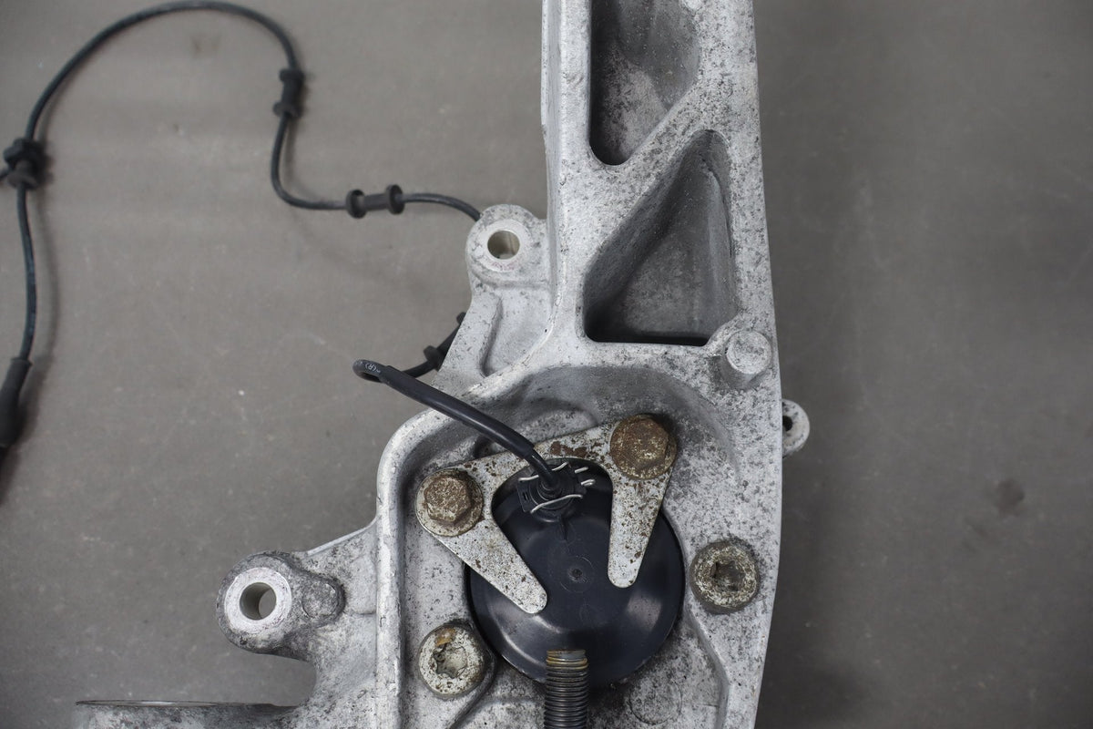 2010-2013 Jaguar XJ L Portfolio Left Front Spindle