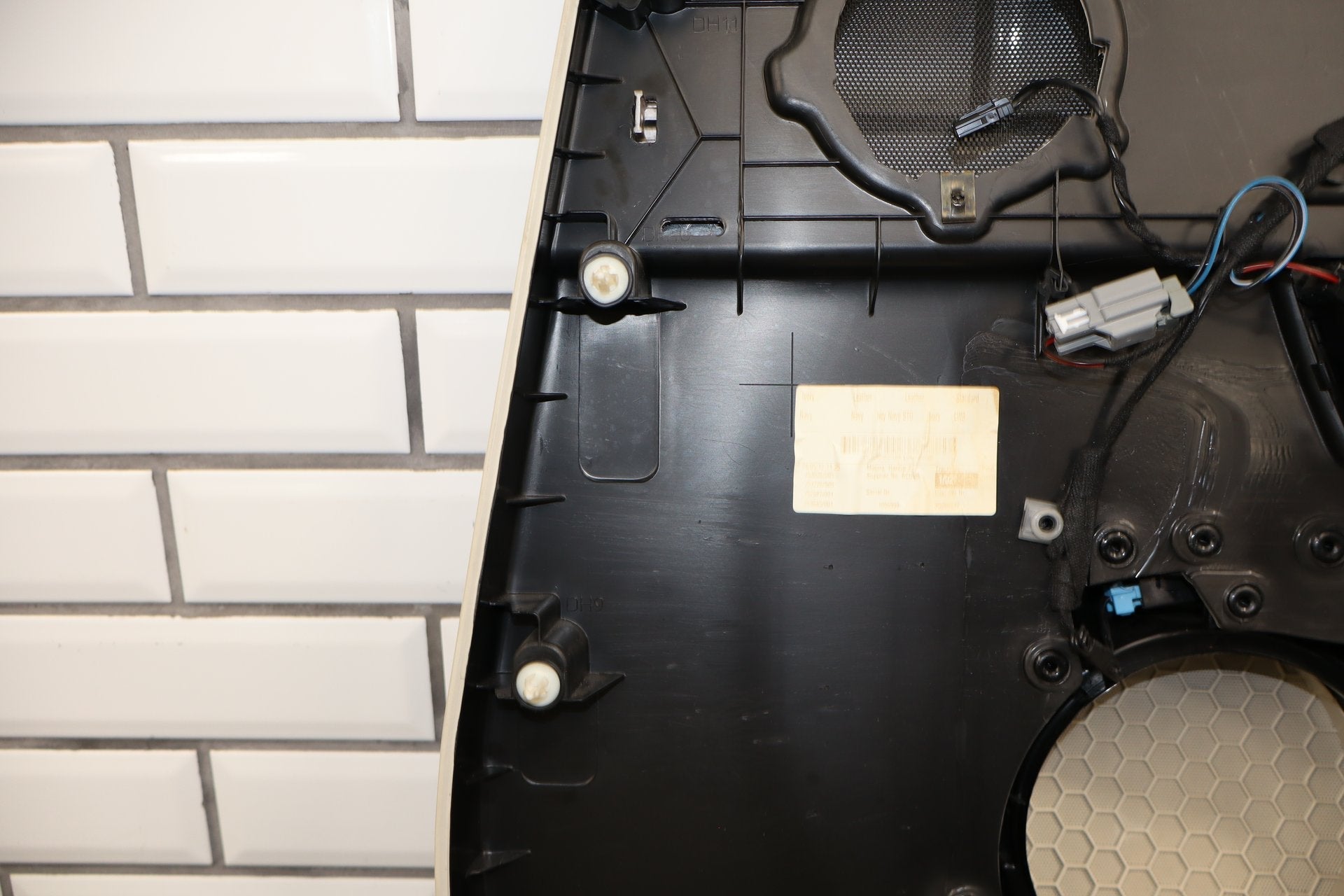 2010-2013 Jaguar XJ L Portfolio Left Rear Door Panel Ivory IVNA