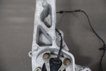 2010-2013 Jaguar XJ L Portfolio Right Front Spindle