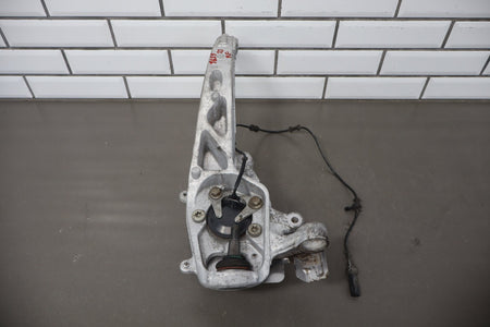 2010-2013 Jaguar XJ L Portfolio Right Front Spindle