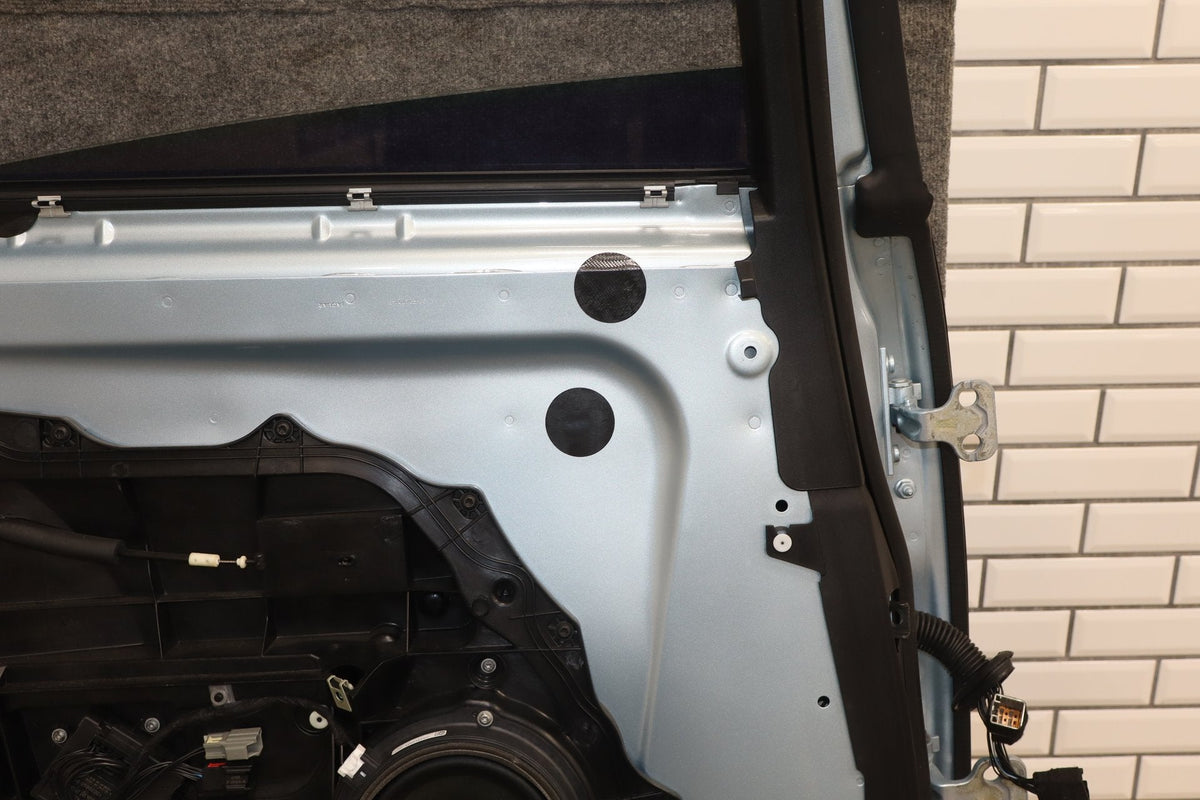 2010-2013 Jaguar XJ Left Rear Door Rhodium Silver ( RDSL )