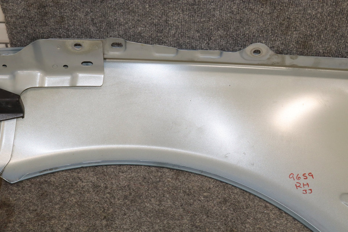 2010-2013 Jaguar XJ Right Fender L Portfolio Rhodium Silver RDSL