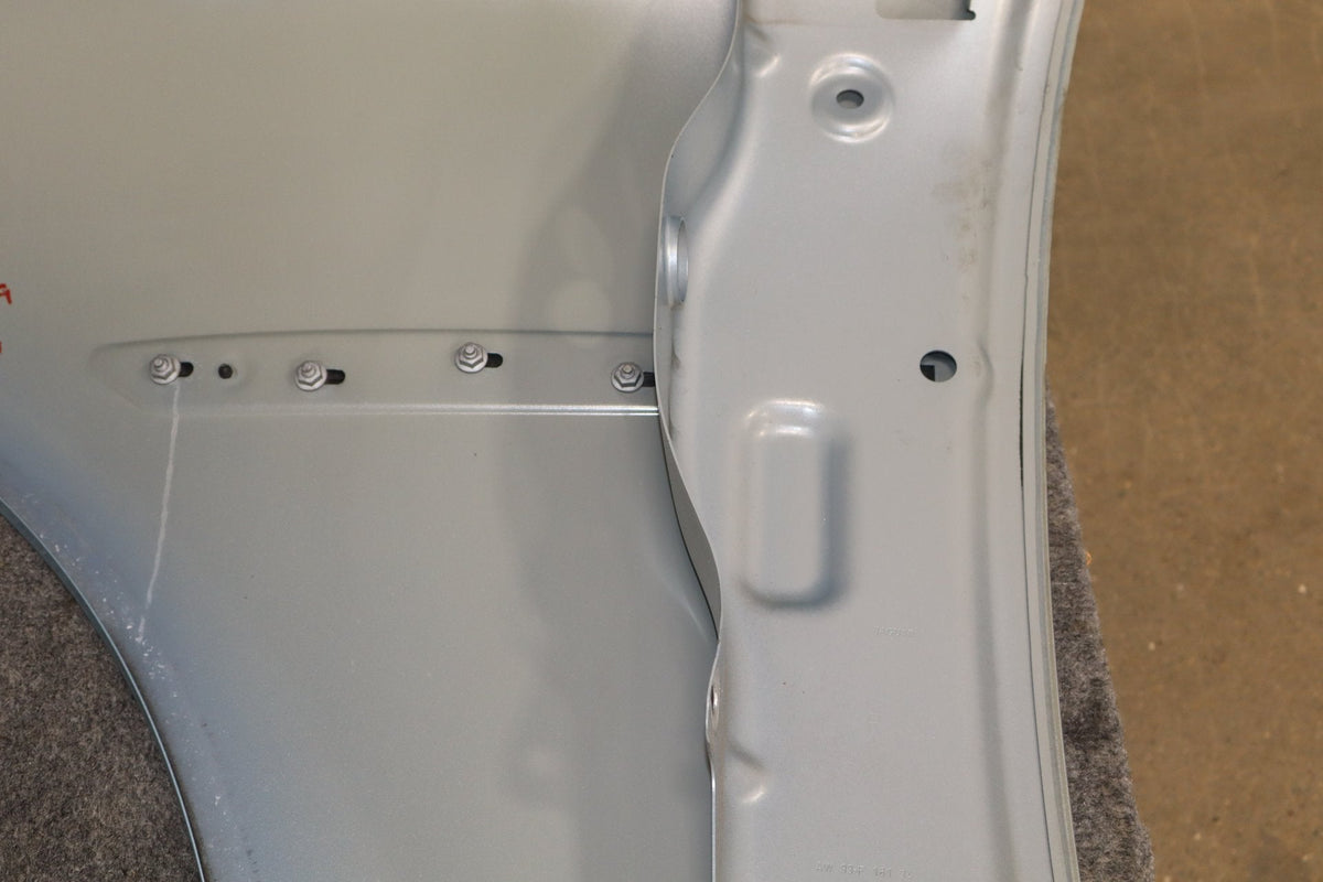 2010-2013 Jaguar XJ Right Fender L Portfolio Rhodium Silver RDSL