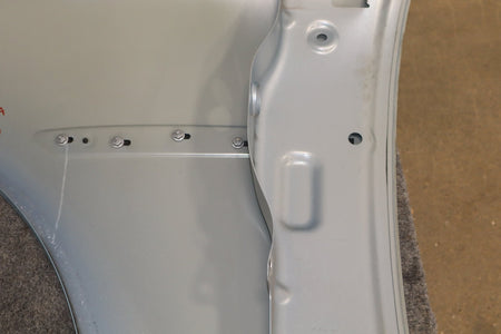 2010-2013 Jaguar XJ Right Fender L Portfolio Rhodium Silver RDSL