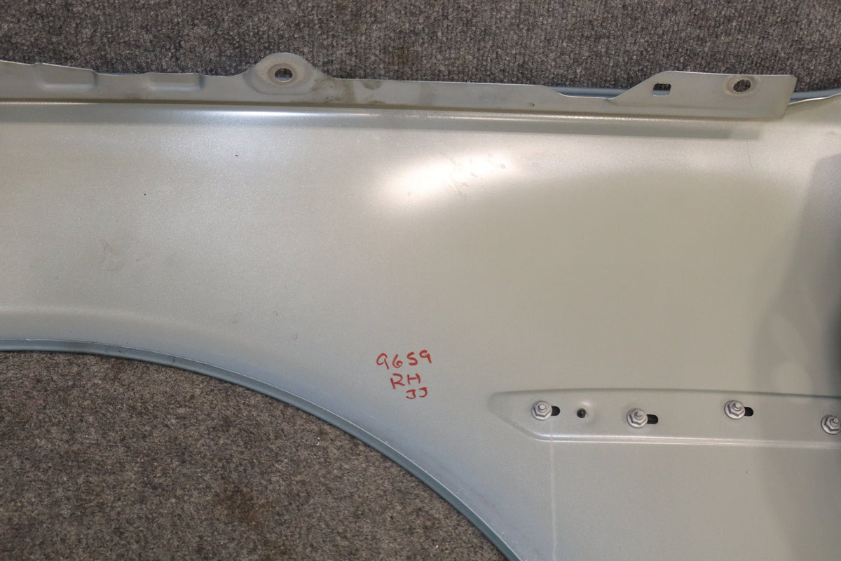 2010-2013 Jaguar XJ Right Fender L Portfolio Rhodium Silver RDSL