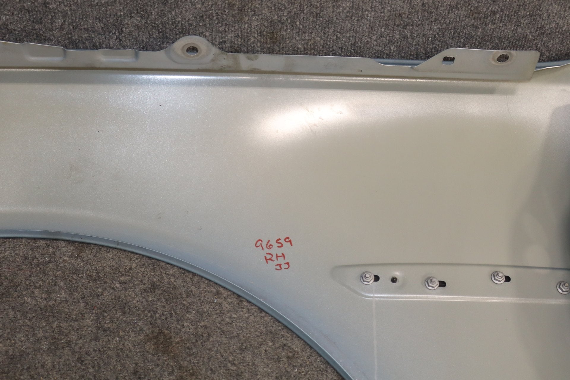 2010-2013 Jaguar XJ Right Fender L Portfolio Rhodium Silver RDSL