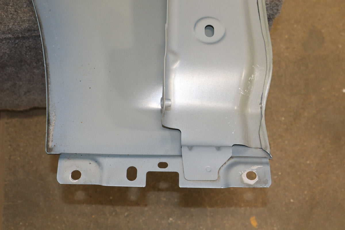 2010-2013 Jaguar XJ Right Fender L Portfolio Rhodium Silver RDSL