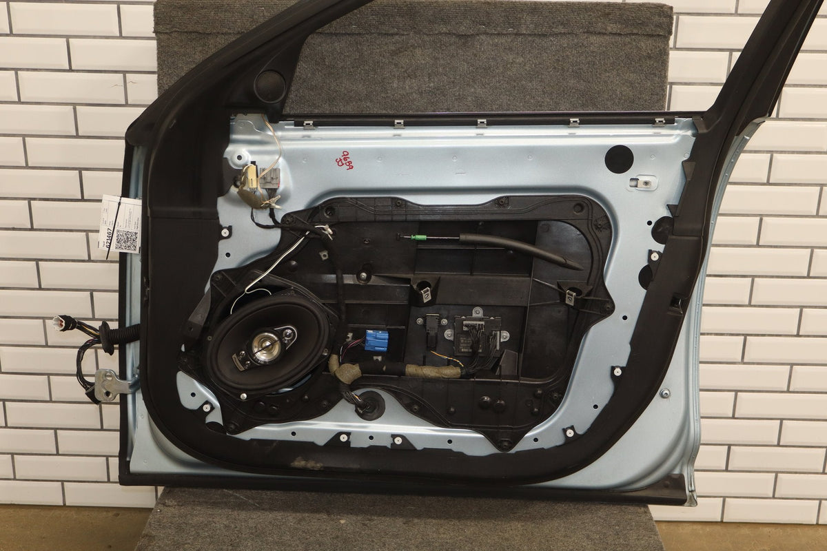 2010-2013 Jaguar XJ Right Front Door Rhodium Silver RDSL