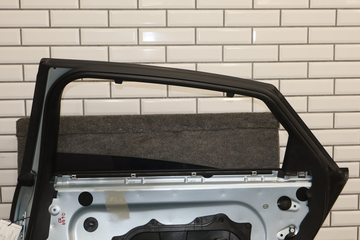 2010-2013 Jaguar XJ Right Rear Door Rhodium Silver ( RDSL )