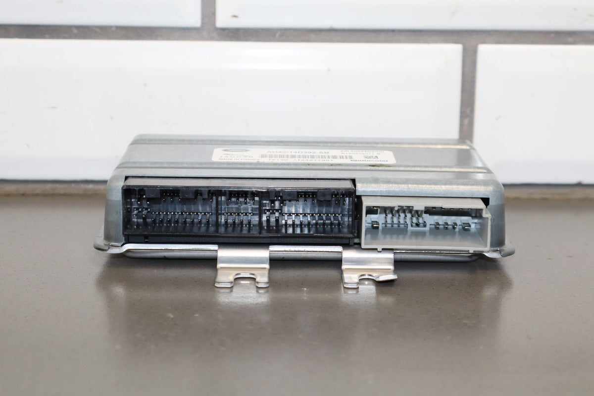 2010-2013 Jaguar XJ Suspension Control Module (SCM) OEM