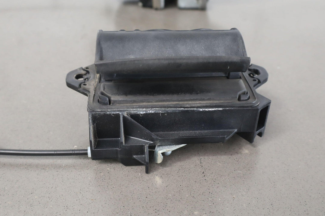 2010 - 2013 Lexus GX460 Back Door/Hatch Latch W/Exterior Handle