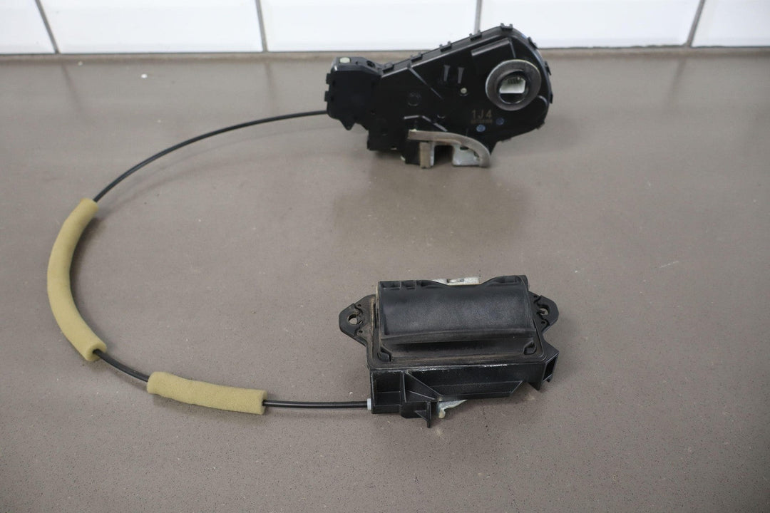 2010 - 2013 Lexus GX460 Back Door/Hatch Latch W/Exterior Handle