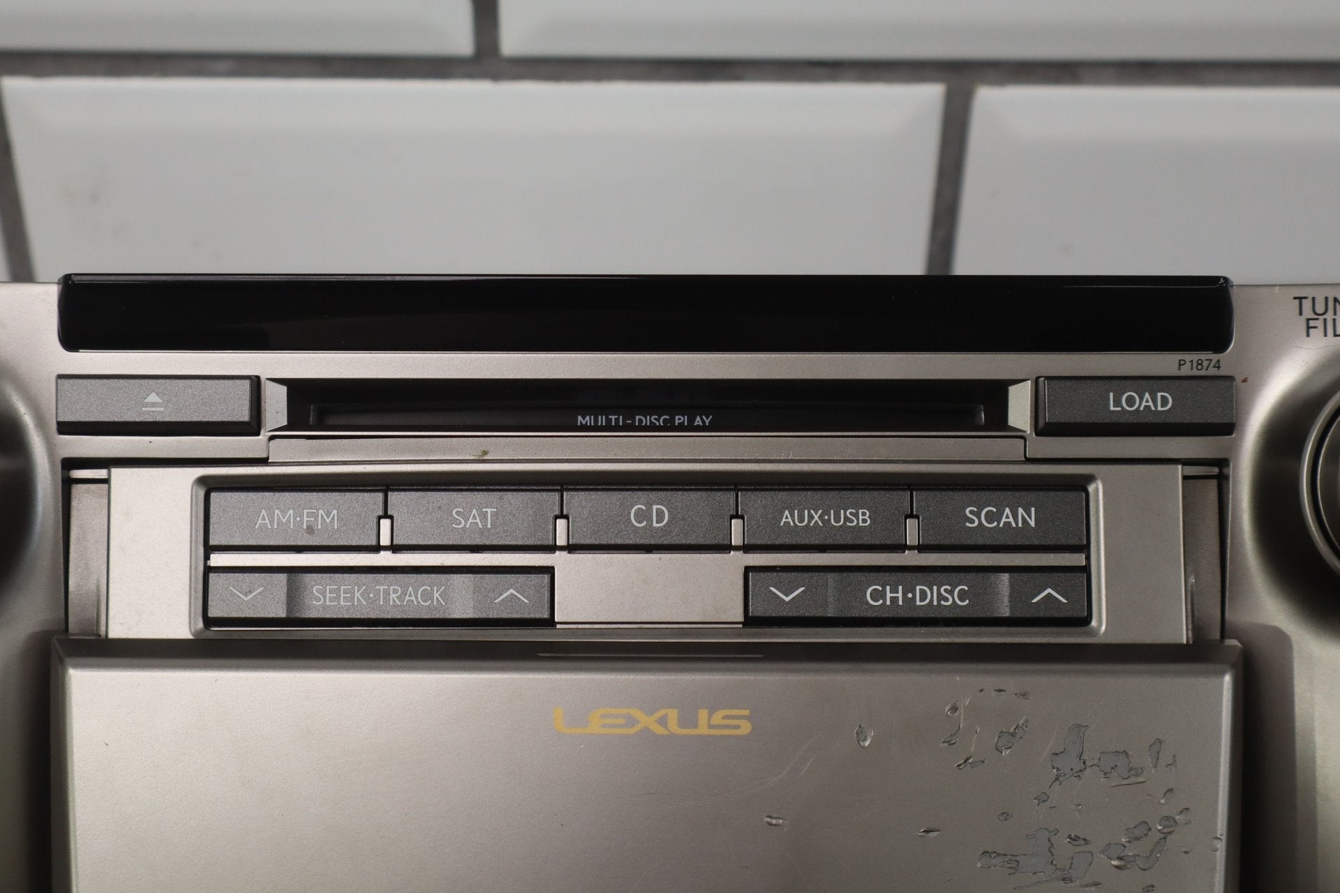 2010-2013 Lexus GX460 In-Dash Radio AM-FM-CD Receiver *Scratched Door*