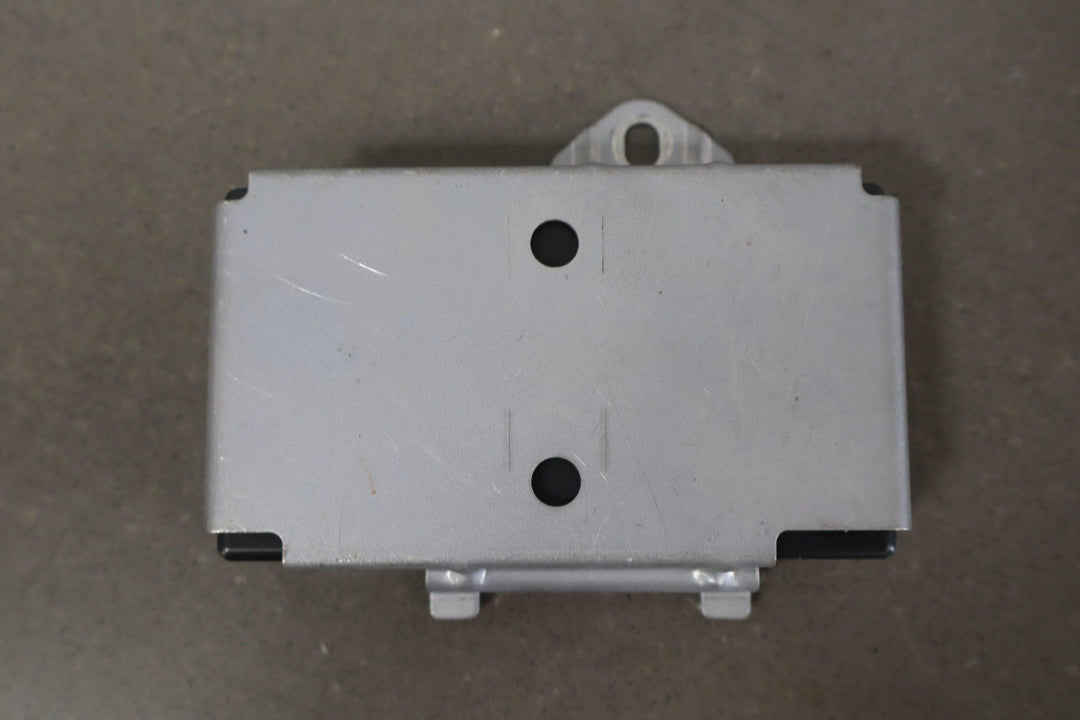 2010 - 2013 Lexus GX460 Mayday Battery Control Module