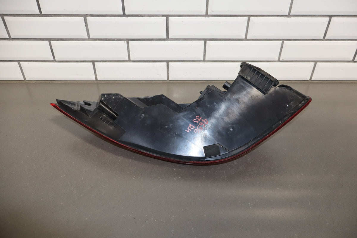 2010-2013 Porsche Panamera 970 Passenger Right RH Tail Light Assembly OEM