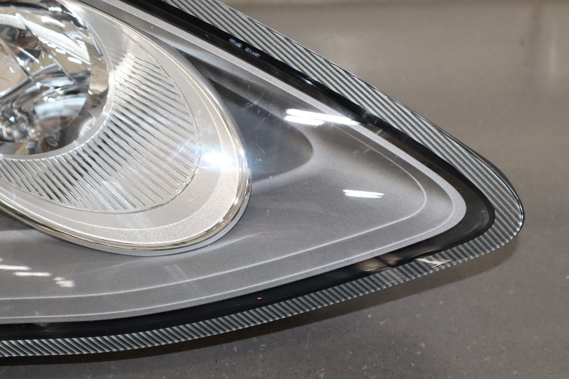 2010-2013 Porsche Panamera Passenger Right XENON HID Headlamp OEM