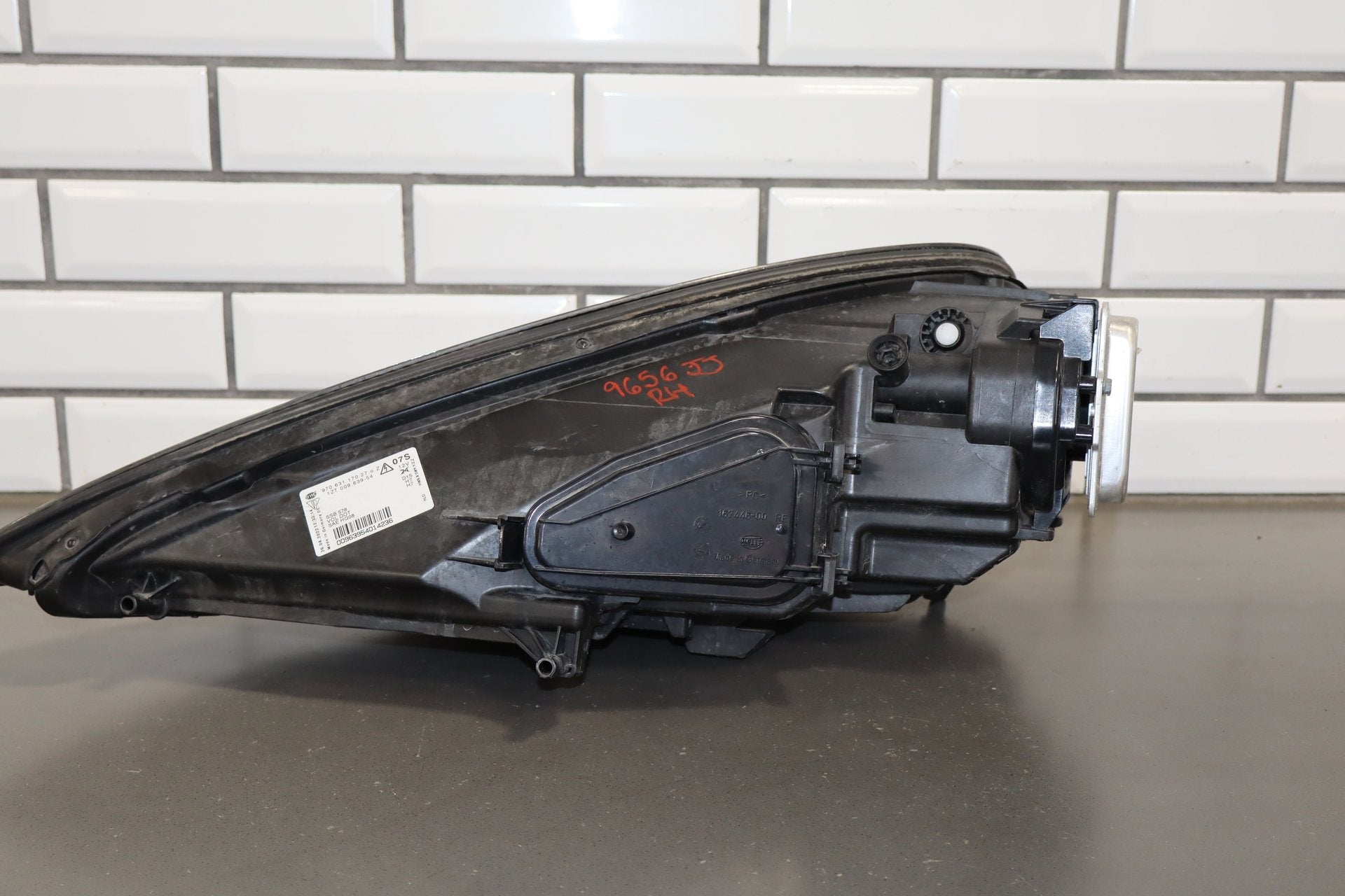 2010-2013 Porsche Panamera Passenger Right XENON HID Headlamp OEM