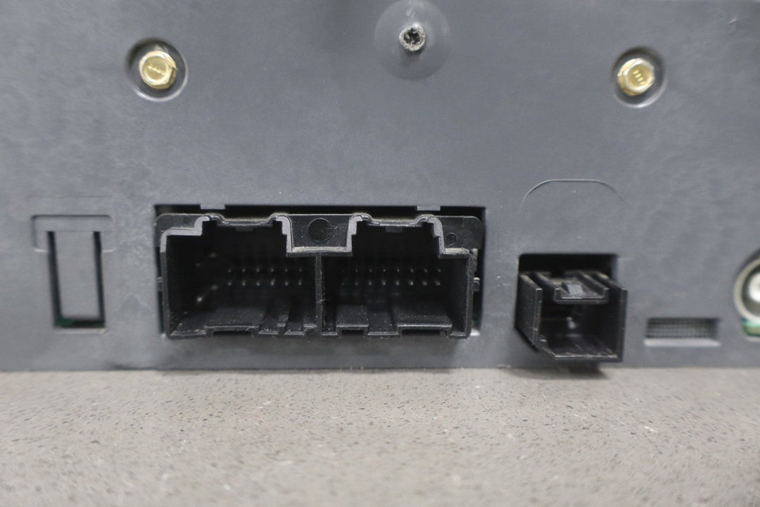 2010 - 2014 Chevrolet Suburban Radio 20968152 OEM Tested AM FM CD MP3