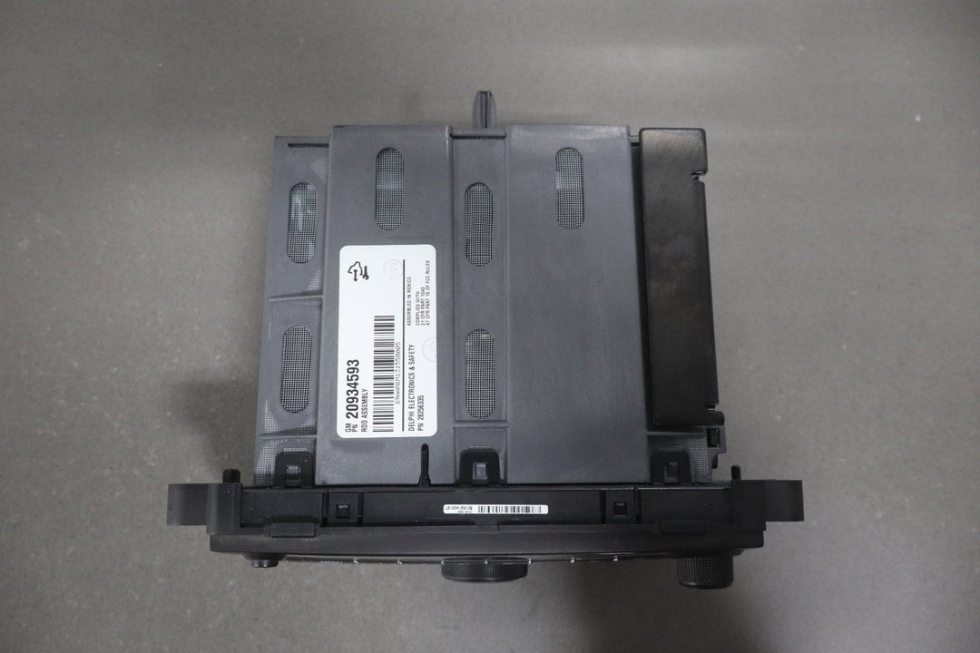 2010 - 2014 Chevrolet Suburban Radio 20968152 OEM Tested AM FM CD MP3