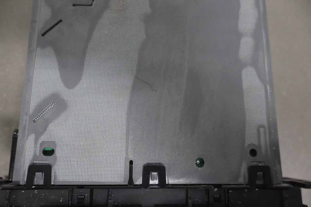 2010 - 2014 Chevrolet Suburban Radio 20968152 OEM Tested AM FM CD MP3