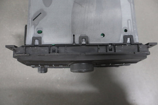 2010 - 2014 Chevrolet Suburban Radio 20968152 OEM Tested AM FM CD MP3