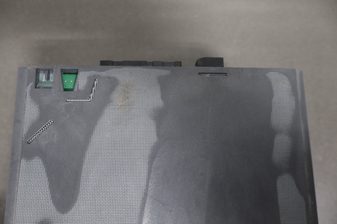 2010 - 2014 Chevrolet Suburban Radio 20968152 OEM Tested AM FM CD MP3