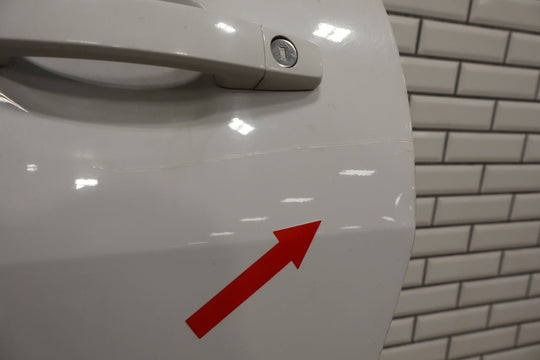 2010 - 2015 Chevrolet Camaro 2SS Left Front Door White GAZ