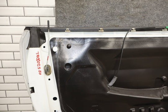 2010 - 2015 Chevrolet Camaro 2SS Left Front Door White GAZ