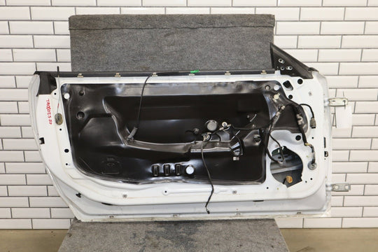 2010 - 2015 Chevrolet Camaro 2SS Left Front Door White GAZ