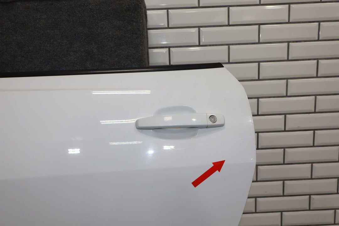 2010 - 2015 Chevrolet Camaro 2SS Left Front Door White GAZ
