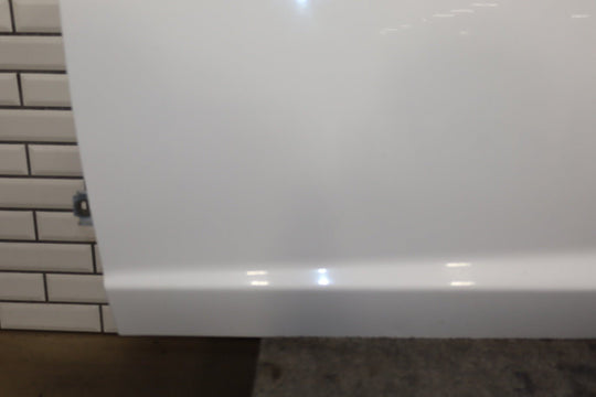 2010 - 2015 Chevrolet Camaro 2SS Left Front Door White GAZ