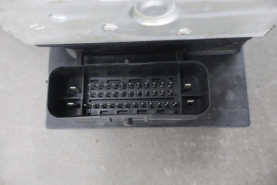 2010 - 2015 Chevrolet Camaro ABS Brake Unit OEM