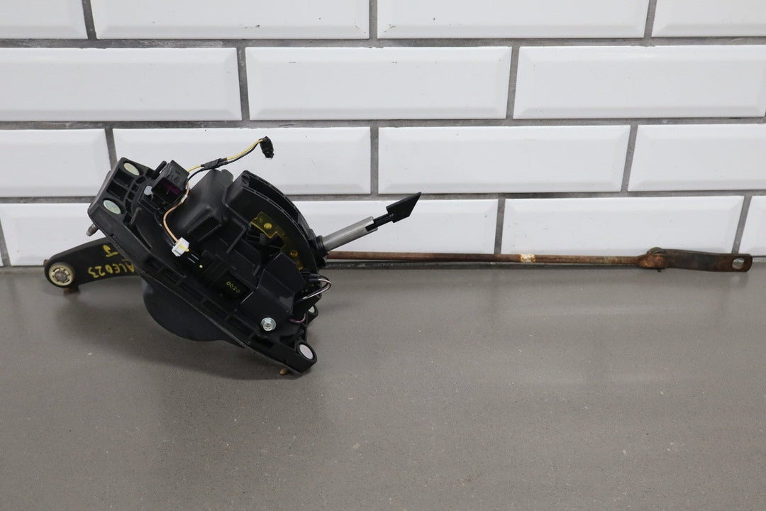 2010 - 2015 Chevrolet Camaro Floor Shifter 92239788 OEM