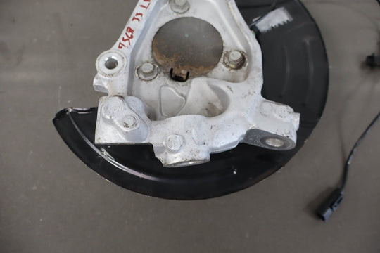 2010 - 2015 Chevrolet Camaro SS Left Front Spindle 92233625