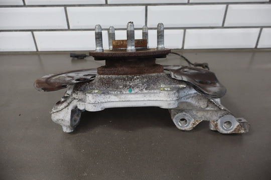 2010 - 2015 Chevrolet Camaro SS Left Front Spindle 92233625