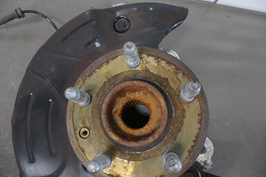 2010 - 2015 Chevrolet Camaro SS Left Front Spindle 92233625