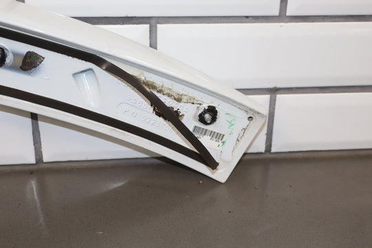 2010 - 2015 Chevrolet Camaro SS Rear Spoiler White GAZ