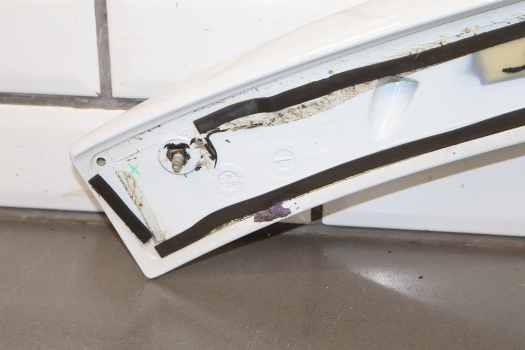 2010 - 2015 Chevrolet Camaro SS Rear Spoiler White GAZ