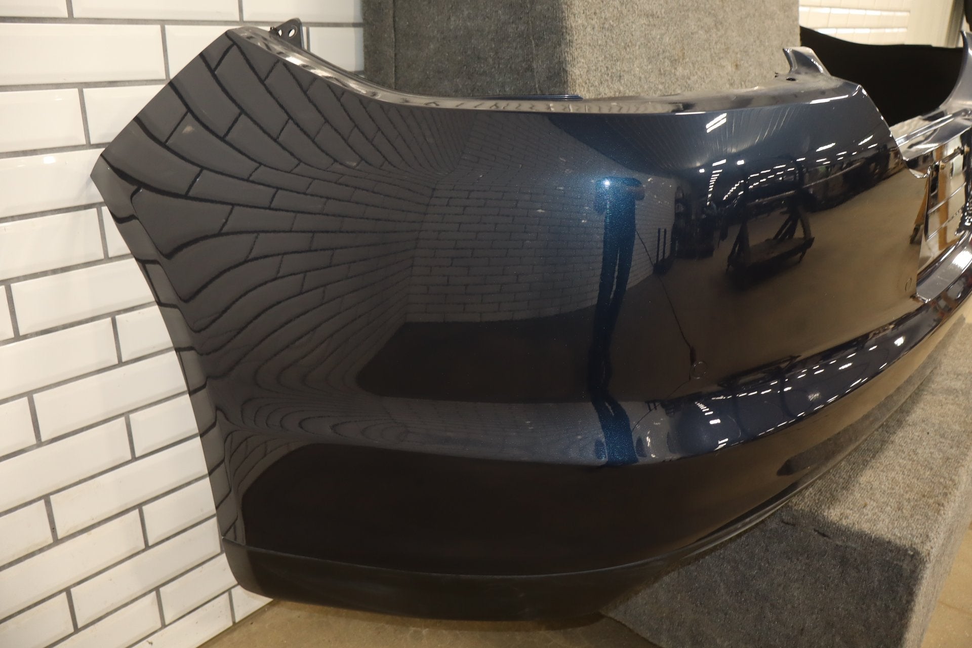 2010-2016 Porsche Panamera 4 S Rear Bumper Dark Blue Metallic N4